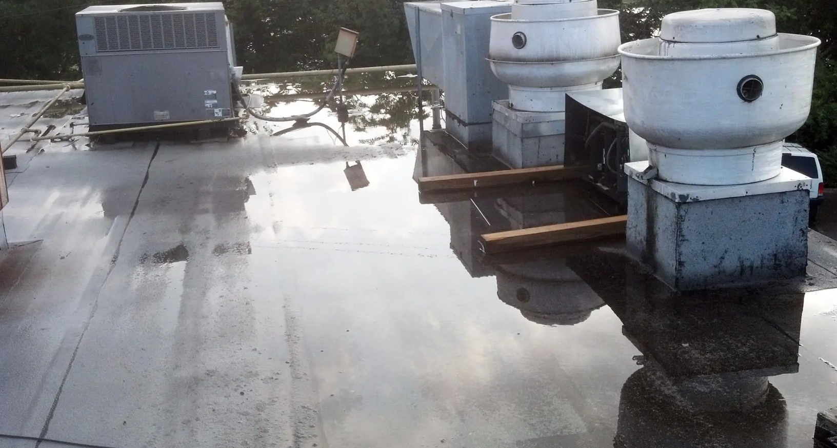 Emergency Roof Repair commercial roof planning in New Orleans